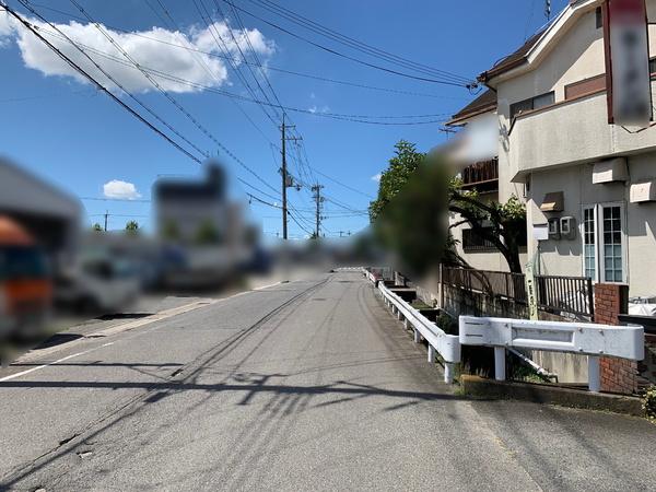 京都市南区上鳥羽山ノ本町　中古戸建 現地写真（前面道路含む現地写真）