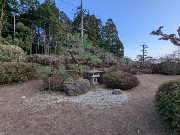 京都市左京区修学院檜峠町　中古戸建 現地写真（庭）