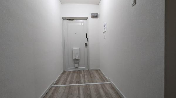 四条グランドハイツA棟 現地写真（玄関）