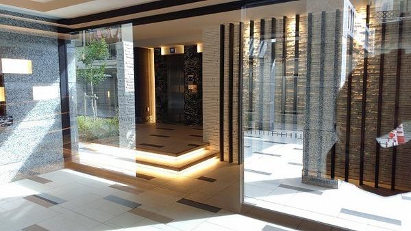 エスリード京橋グランテラス 共用部写真（エントランス）