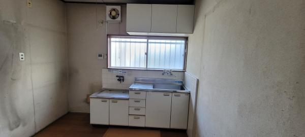 堺市西区鳳西町2丁　中古戸建 内観写真（キッチン）