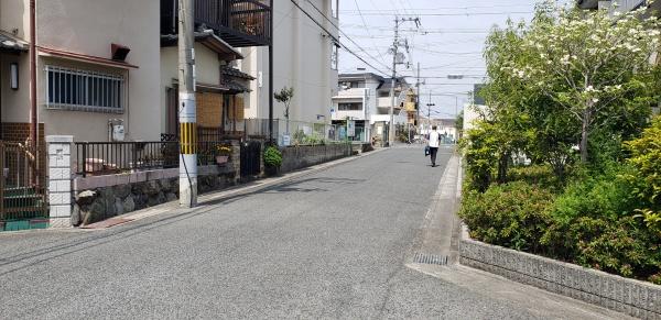 堺市西区鳳西町2丁　中古戸建 現地写真（前面道路含む現地写真）