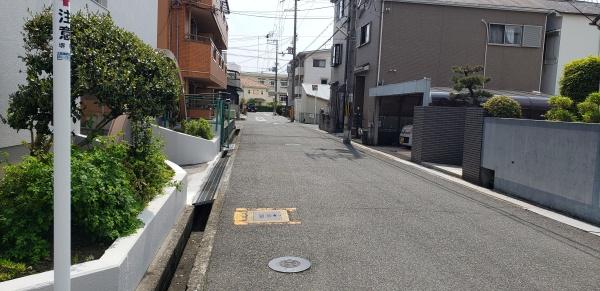 堺市西区鳳西町2丁　中古戸建 現地写真（前面道路含む現地写真）