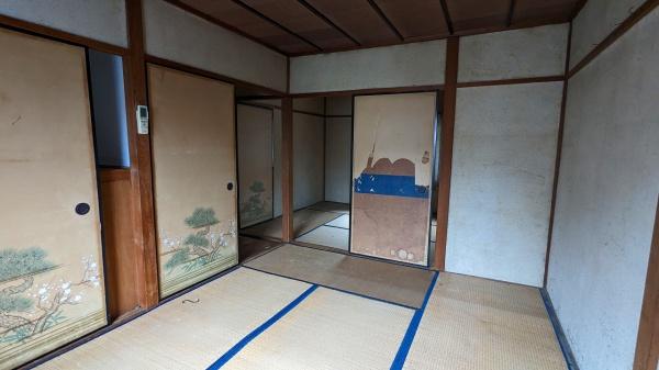 京都市山科区小山中ノ川町　中古テラスハウス 内観写真（リビング以外の居室）