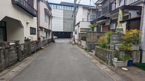 京都市山科区小山中ノ川町　中古テラスハウス 現地写真（前面道路含む現地写真）