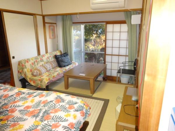 大東市野崎3丁目　中古戸建 内観写真（リビング以外の居室）