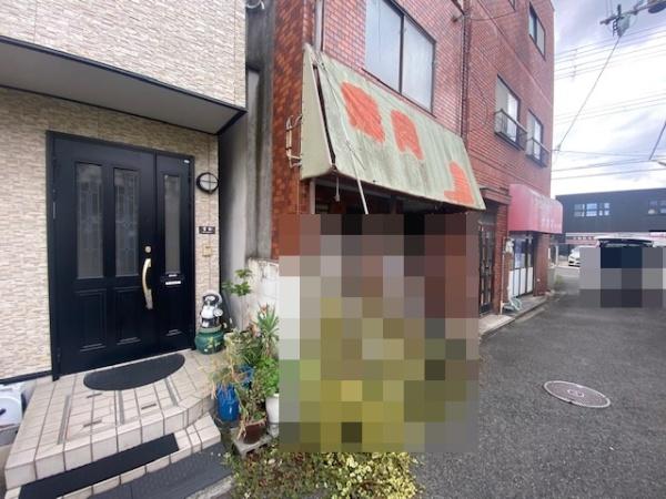 高石市綾園6丁目　古家付き売土地 現地写真（前面道路含む現地写真）