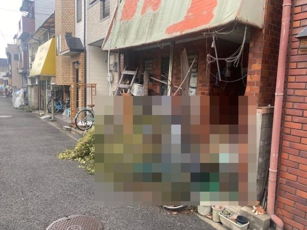 高石市綾園6丁目　古家付き売土地 現地写真（前面道路含む現地写真）