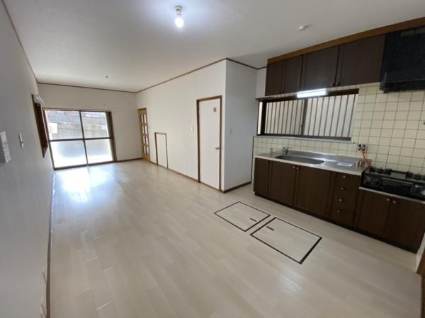 大阪市此花区酉島3丁目　中古戸建 内観写真（リビング）