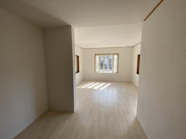 大阪市此花区酉島3丁目　中古戸建 内観写真（リビング以外の居室）