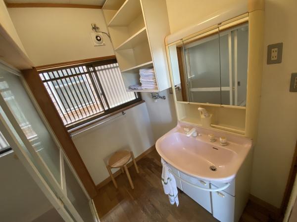 京都府船井郡京丹波町須知新町　中古戸建 内観写真（洗面台・洗面所）