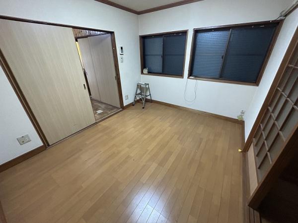 京都市山科区西野後藤　中古テラスハウス 内観写真（リビング以外の居室）