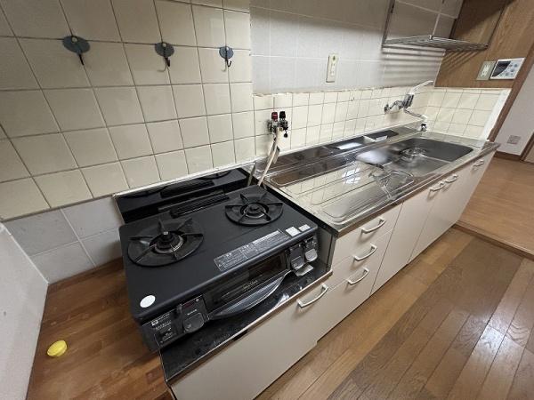 京都市山科区西野後藤　中古テラスハウス 内観写真（キッチン）