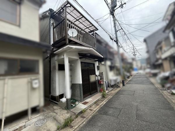 京都市山科区西野後藤　中古テラスハウス 現地写真（前面道路含む現地写真）