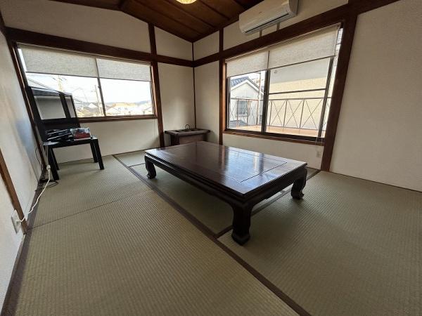 京都市北区大宮玄琢北町　中古戸建 内観写真（リビング以外の居室）