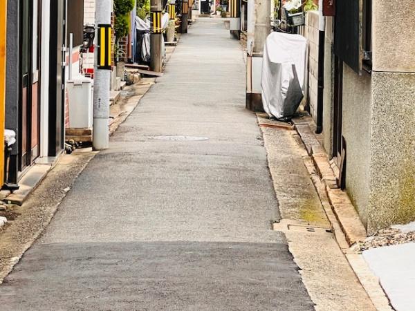 堺市堺区桜之町西3丁　古家付売土地 現地写真（前面道路含む現地写真）