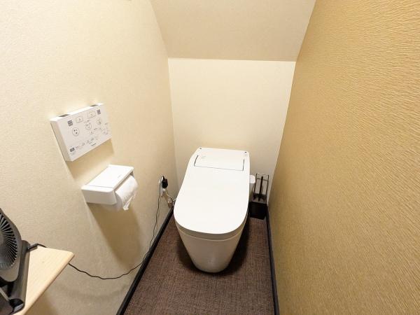 右京区西京極畑田町　中古戸建 内観写真（トイレ）