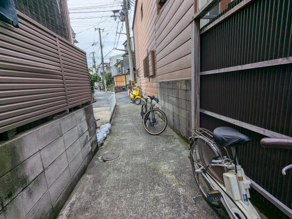 右京区西京極畑田町　中古戸建 現地写真（前面道路含む現地写真）