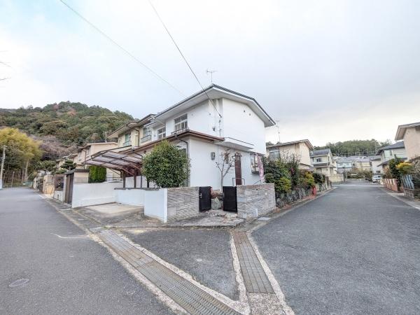 京都市伏見区醍醐勝口町　中古テラスハウス 現地写真（玄関）