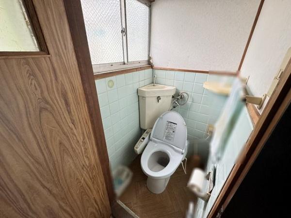 大阪市西成区梅南3丁目　中古テラスハウス 内観写真（トイレ）