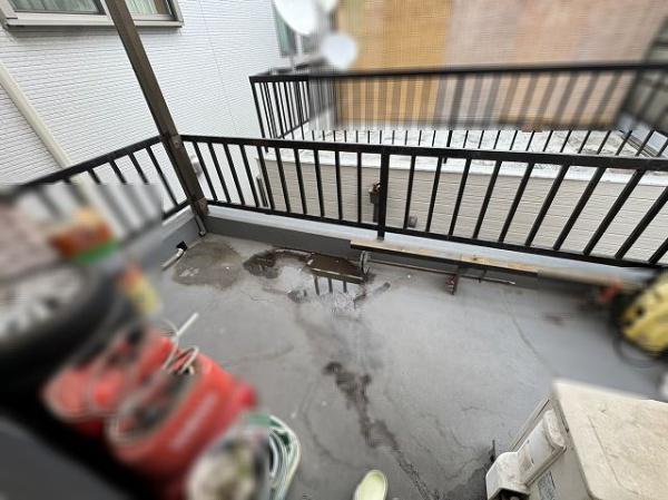 大阪市西成区梅南3丁目　中古テラスハウス 現地写真（バルコニー）