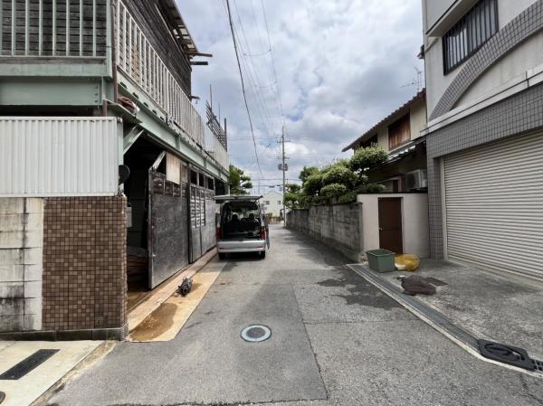 羽曳野市伊賀6丁目　中古戸建 現地写真（前面道路含む現地写真）