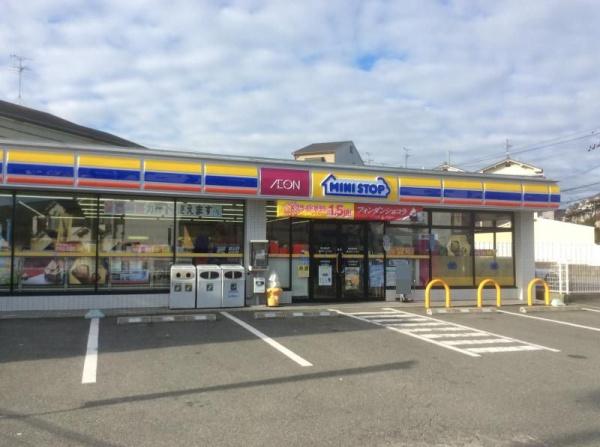 羽曳野市伊賀6丁目　中古戸建 コンビニ