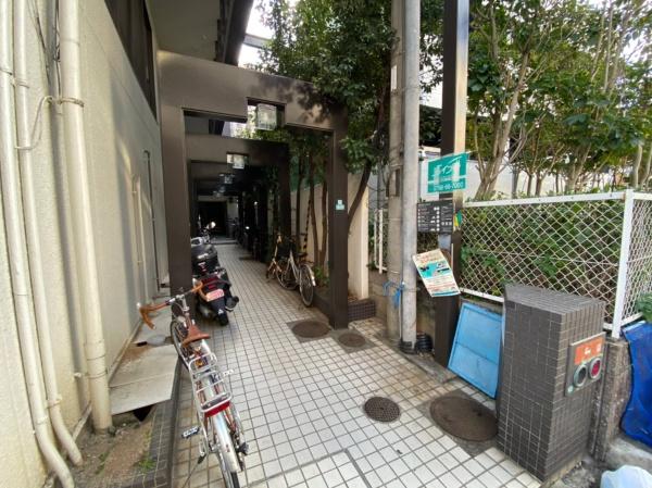 TYCOONサン九　3室バルク売り 共用部写真（エントランス）