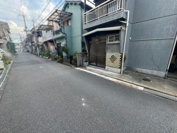 松原市阿保3丁目　中古戸建 現地写真（前面道路含む現地写真）