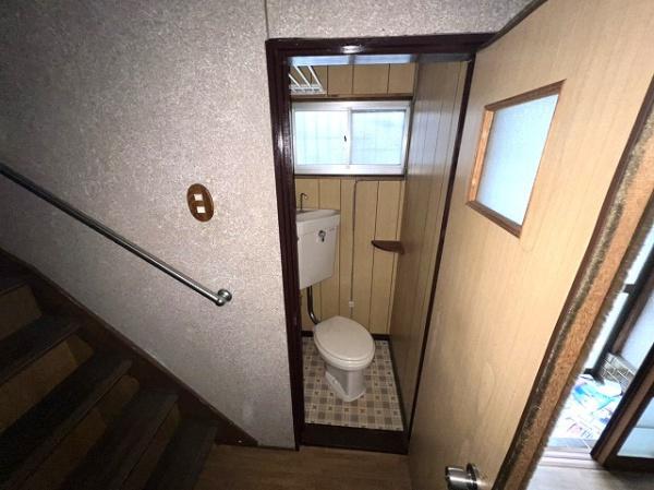松原市阿保3丁目　中古戸建 内観写真（トイレ）
