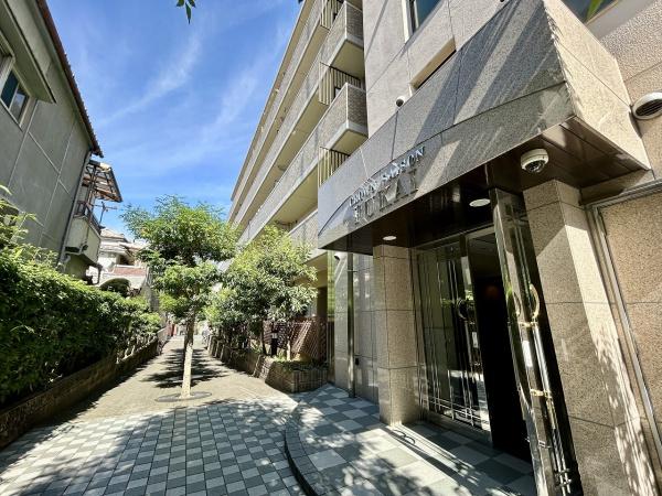 クラウンセゾン深井 共用部写真（エントランス）