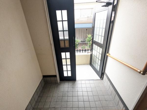 京都市右京区太秦御所ノ内町　中古戸建 現地写真（玄関）