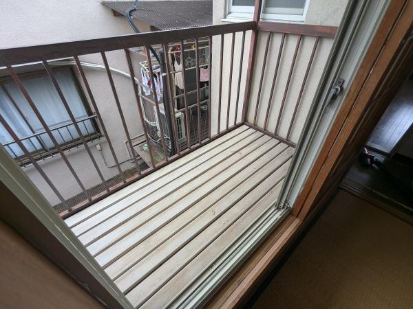 京都市右京区太秦御所ノ内町　中古戸建 現地写真（バルコニー）
