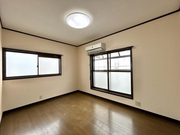 羽曳野市西浦　中古戸建 内観写真（リビング以外の居室）