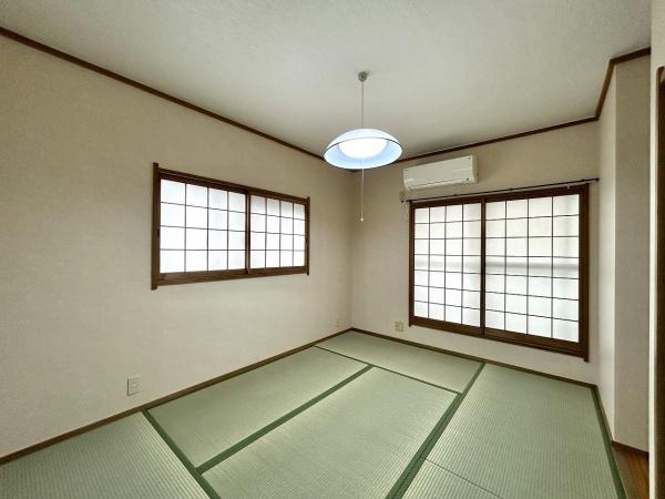 羽曳野市西浦　中古戸建 内観写真（リビング以外の居室）