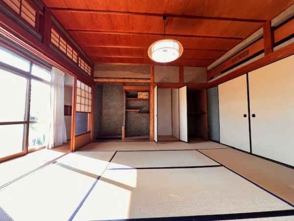 和歌山県岩出市金池字貴能地　中古戸建 内観写真（リビング以外の居室）
