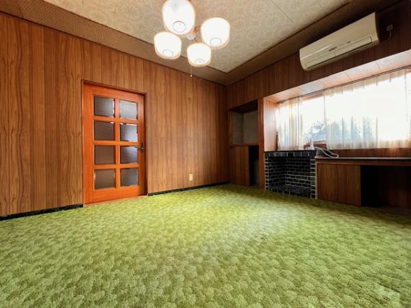和歌山県岩出市金池字貴能地　中古戸建 内観写真（リビング以外の居室）