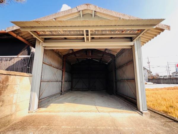 和歌山県岩出市金池字貴能地　中古戸建 現地写真（駐車場）