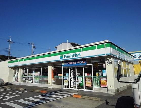 和歌山県岩出市金池字貴能地　中古戸建 コンビニ