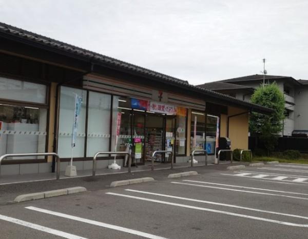 京都市左京区岩倉幡枝町　1号地　中古戸建 コンビニ