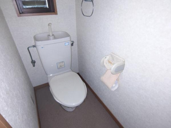岡山県岡山市東区広谷　中古戸建 内観写真（トイレ）