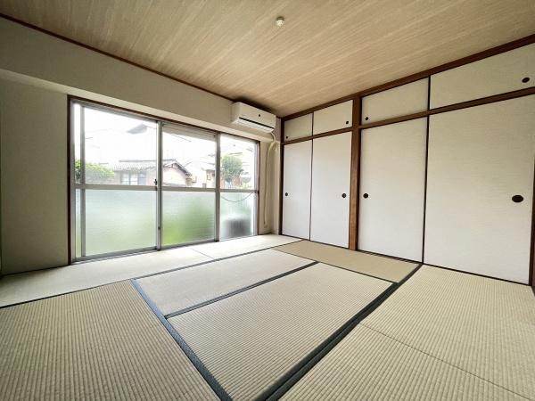桂川ハイツ4号棟 内観写真（リビング以外の居室）