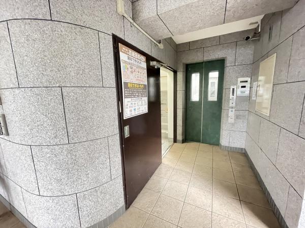 桂川ハイツ4号棟 共用部写真（エントランス）