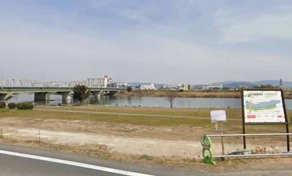 桂川ハイツ4号棟 公園