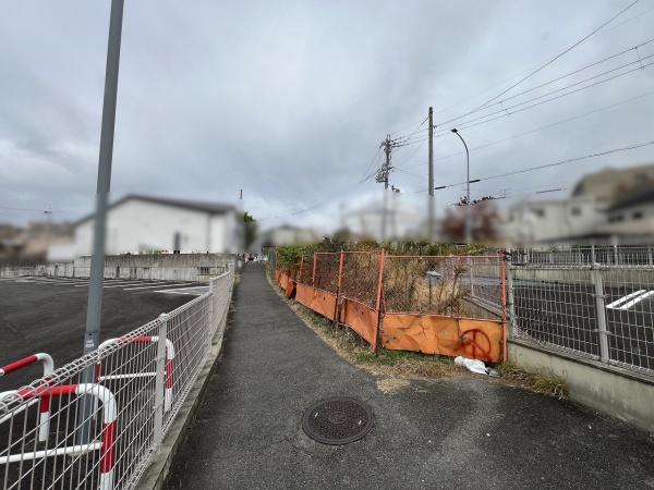 京都市西京区大枝東長町　建築条件無売土地 現地写真（前面道路含む現地写真）