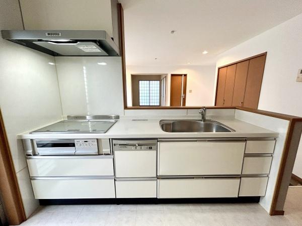 堺市美原区南余部西1丁目　中古戸建 内観写真（キッチン）