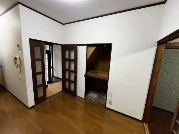 京都市右京区西院西高田町　中古戸建 内観写真（リビング）