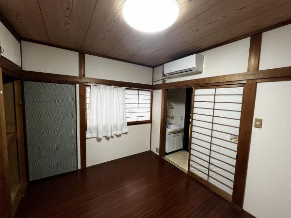 京都市右京区西院西高田町　中古戸建 内観写真（リビング以外の居室）
