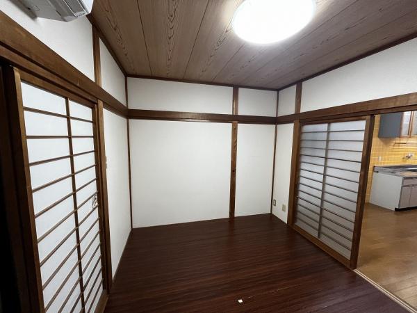 京都市右京区西院西高田町　中古戸建 内観写真（リビング以外の居室）