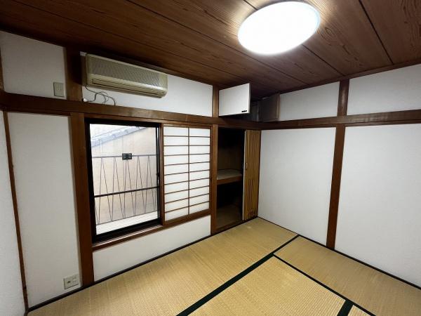 京都市右京区西院西高田町　中古戸建 内観写真（リビング以外の居室）